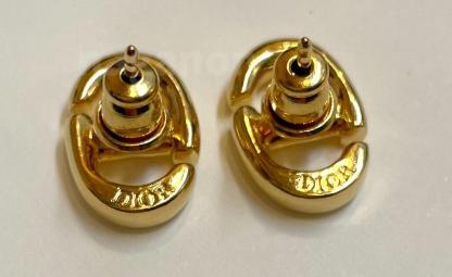 【国内直営即発】タイムレス！DIOR★CD NAVY スタッズ ピアス